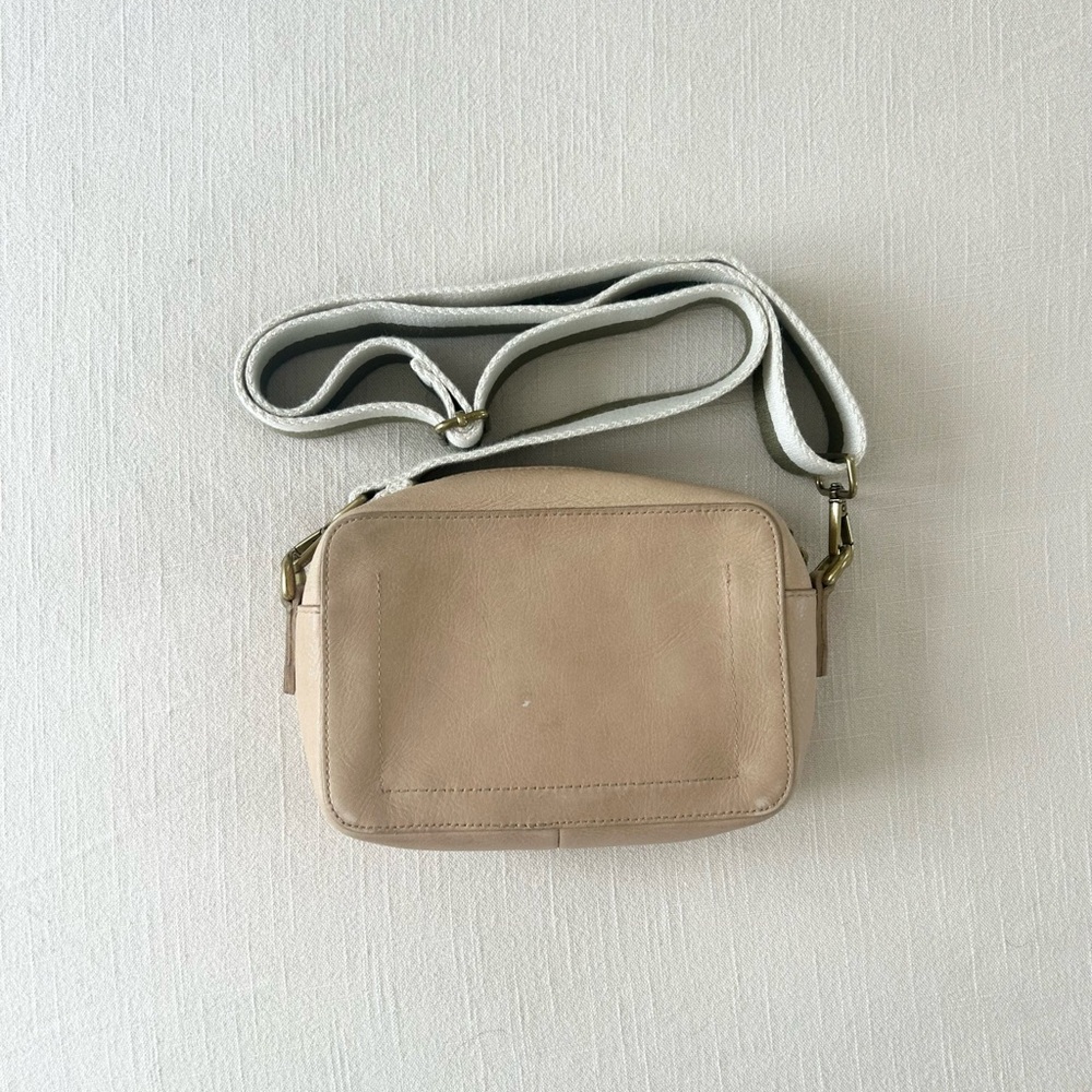 Madewell | Leather Cross Body - Picture 2 of 3